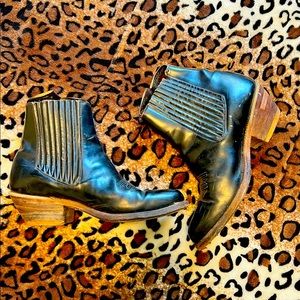 Laredo Chelsea Boots
